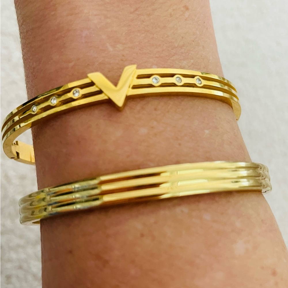 Gold Bracelet Set with V Designer Inspired hinged bangle bracelets/NWOT